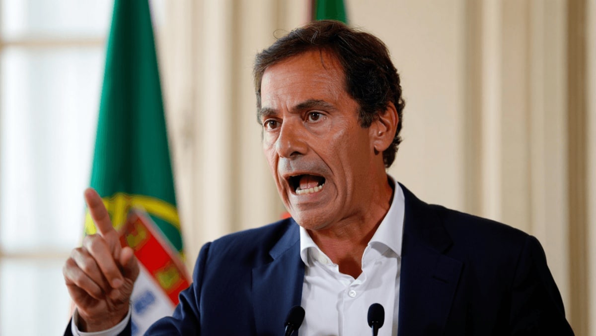 Carneiro considera “ridículas" insinuações sobre coligação com o Chega