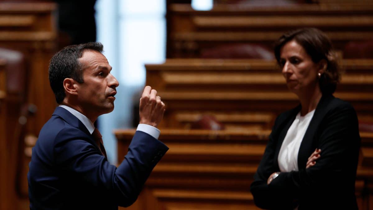PSD cita Centeno para criticar IVA zero, PS lembra que CDS defendeu a medida
