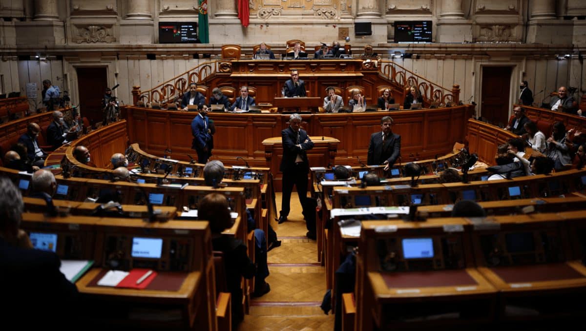 Pacote laboral rejeitado com chumbo do Chega e da Esquerda. Só PSD, CDS e IL votaram a favor