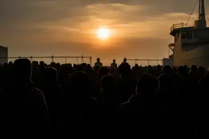 Milei acusa Sánchez de instrumentalizar migrantes para angariar votos
