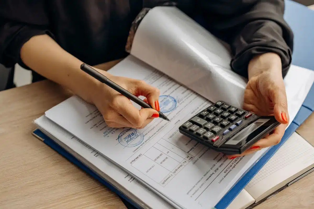 Documentação relativa a contratos e obras públicas sob análise na auditoria