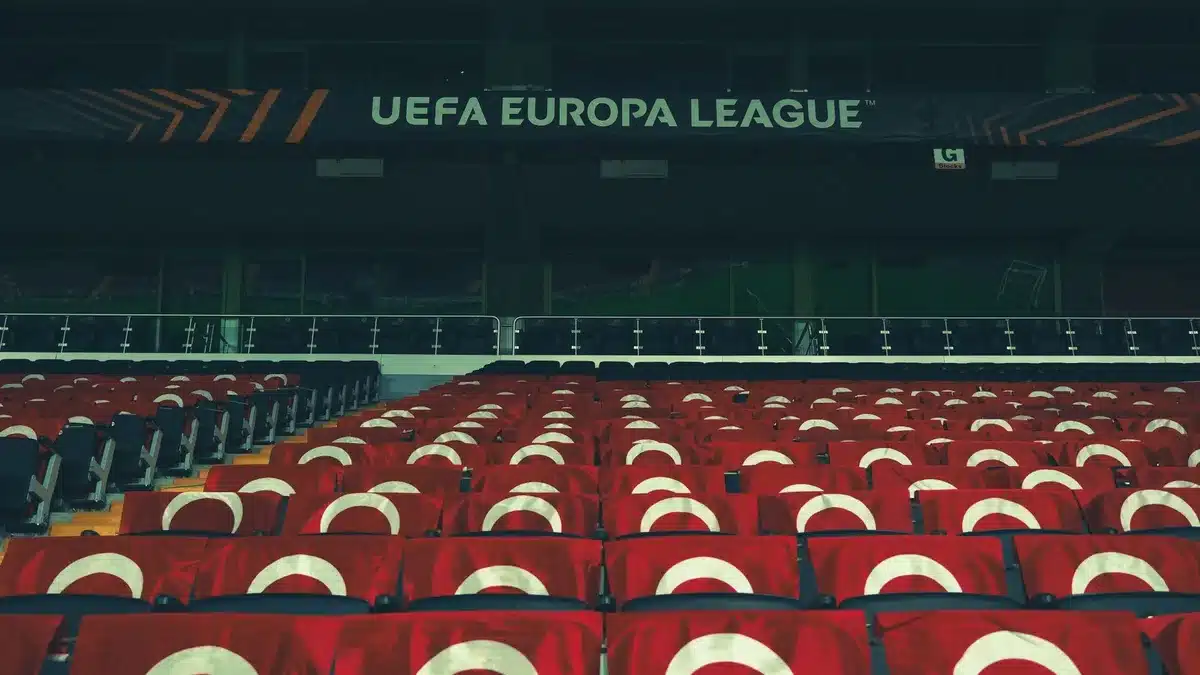 Bolas de sorteio da Liga Europa em cerimónia oficial da UEFA
