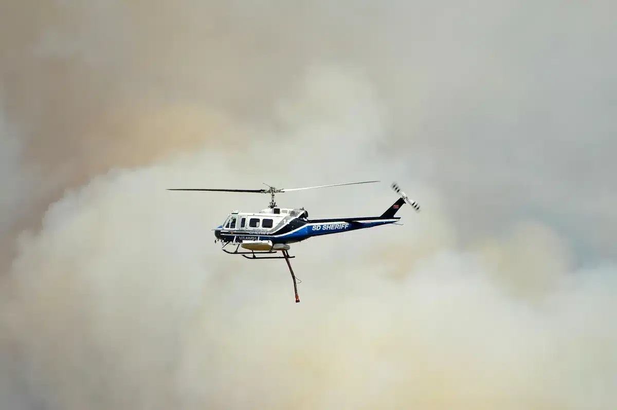 Meios a&eacute;reos em opera&ccedil;&atilde;o de combate a inc&ecirc;ndios com refor&ccedil;o de recursos
